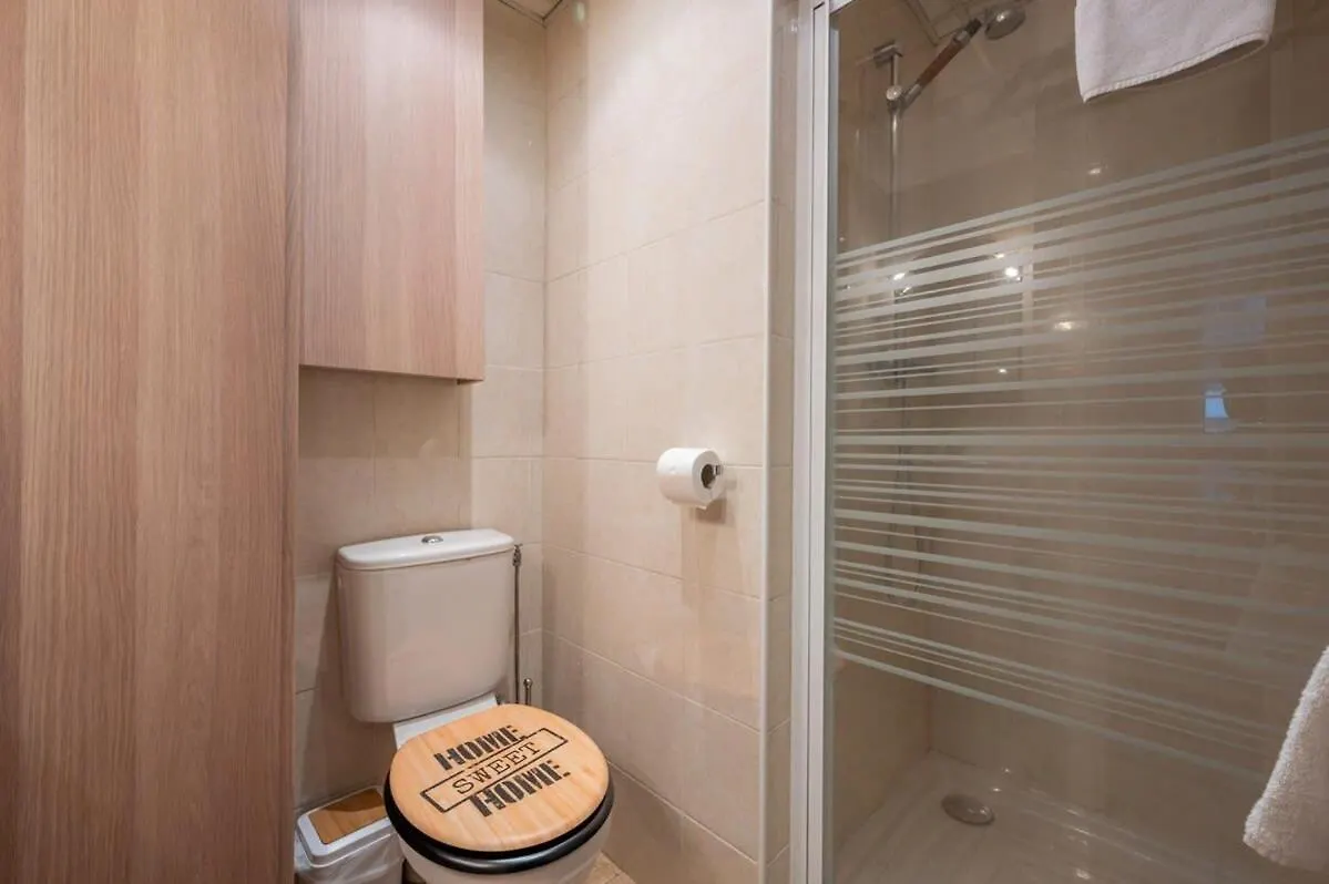 B016 - Beautiful Apt For 4 - Cannes Center Apartment
