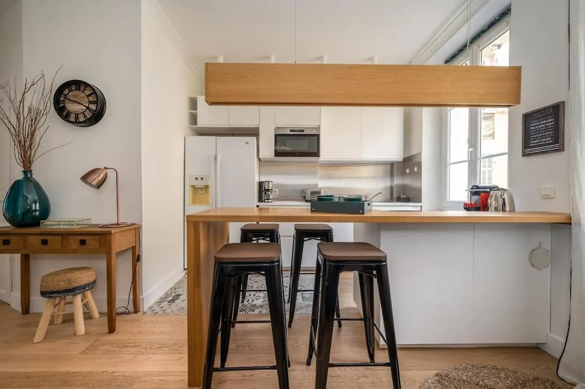 B016 - Beautiful Apt For 4 - Cannes Center 프랑스